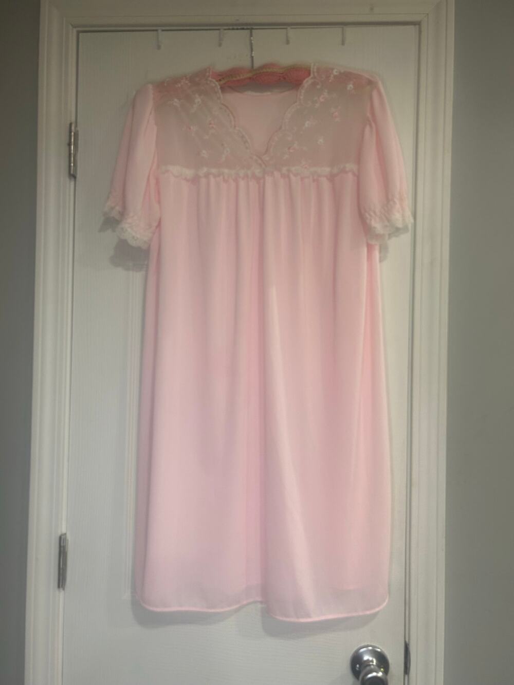 Vtg Pink Nylon Nightgown Lace Yoke Short Sleeve Embroidered Shift Unsized